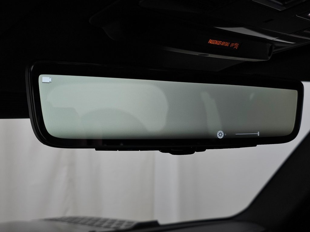 2025 LAND ROVER DEFENDER - Image 36