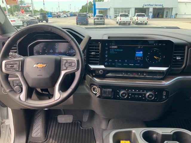 Used 2024 Summit White Chevrolet LT image 15