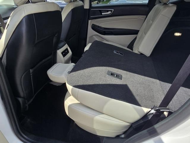 Used 2019 White Platinum Metallic Tri-Coat FORD TITANIUM image 31