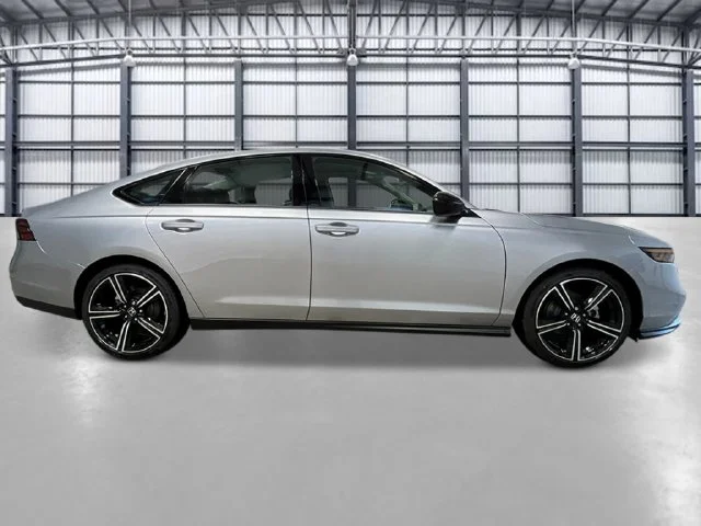 New 2026 Solar Silver Metallic Honda SE image 7