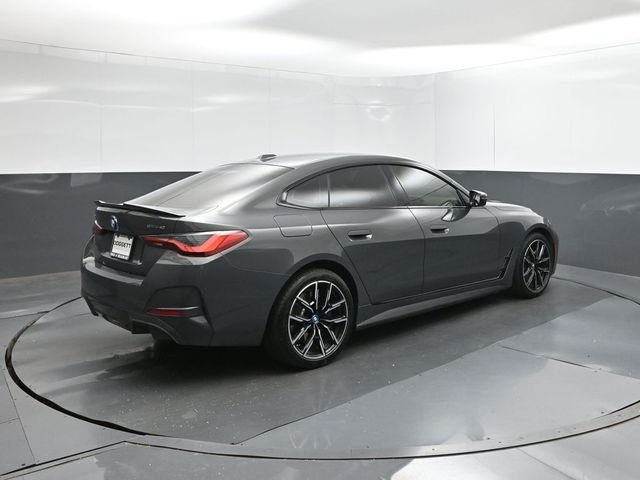 Used 2023 Gray BMW eDrive40 image 8