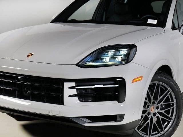 Used 2026 Chalk Porsche  image 28