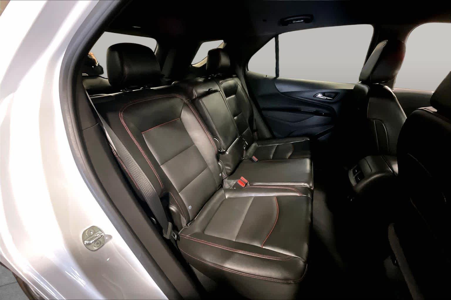 Used 2022 Summit White Chevrolet RS image 19