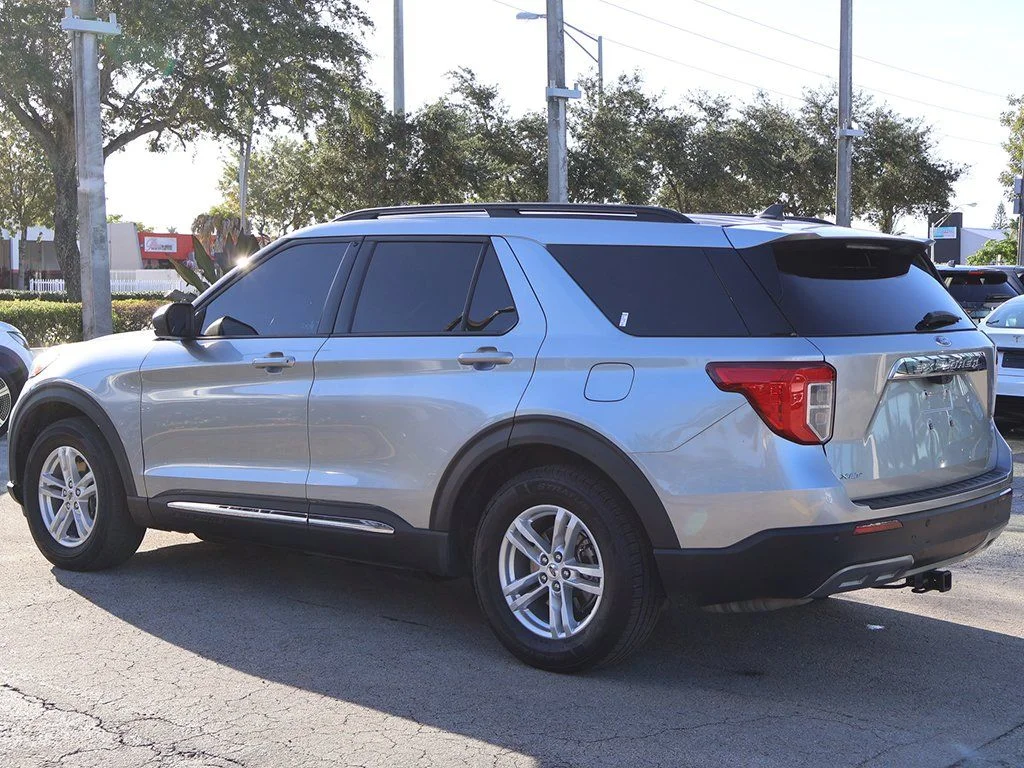 2023 Ford Explorer XLT - Photo 7