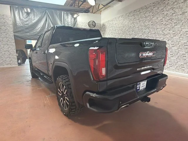 Used 2022 Black GMC AT4 image 5