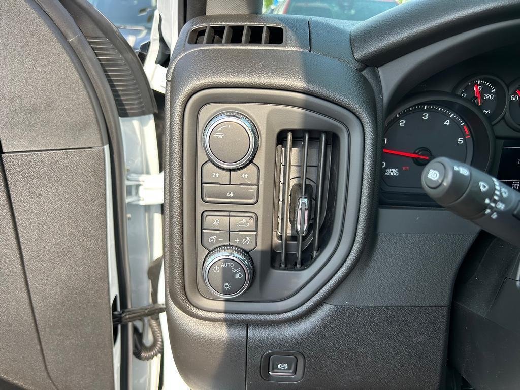 2025 GMC Sierra 2500HD Pro - Photo 15