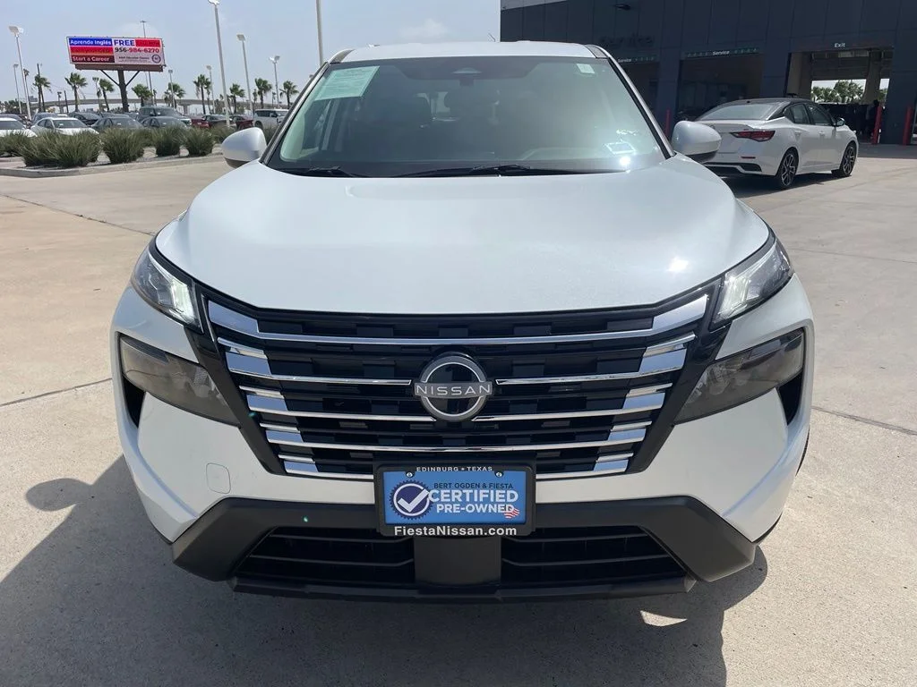 Used 2025 White Nissan SV image 2