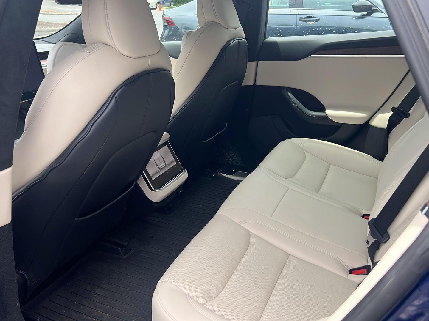 Used 2022 Deep Blue Metallic Tesla Base image 12