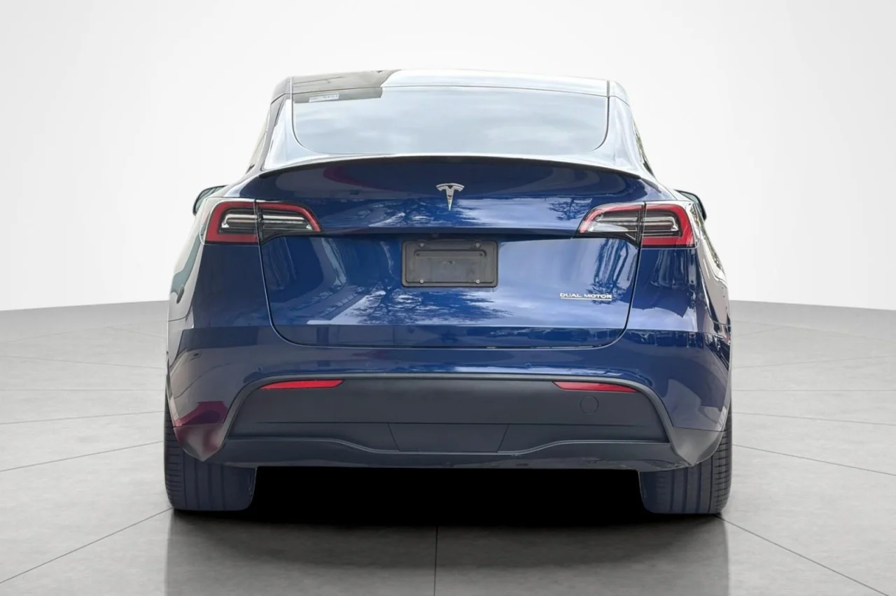 Used 2022 BLUE Tesla Performance image 4