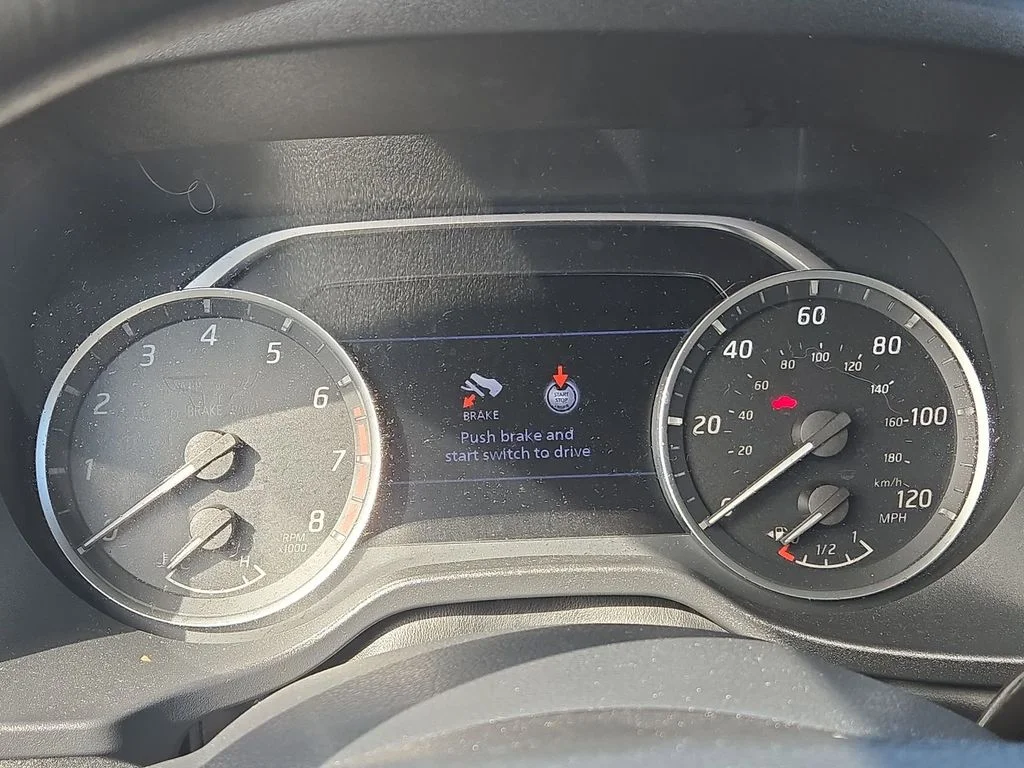 Used 2022 Glacier White Nissan SV image 41