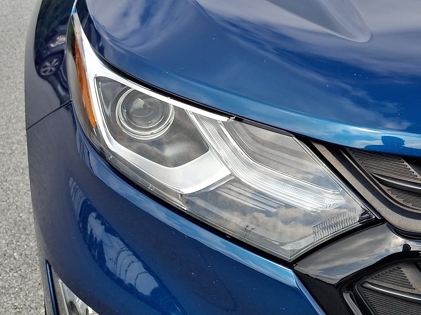 Used 2021 Pacific Blue Metallic Chevrolet LT image 10