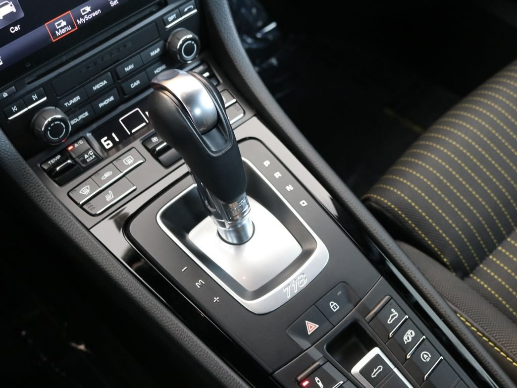 2022 Porsche 718 T - Photo 40