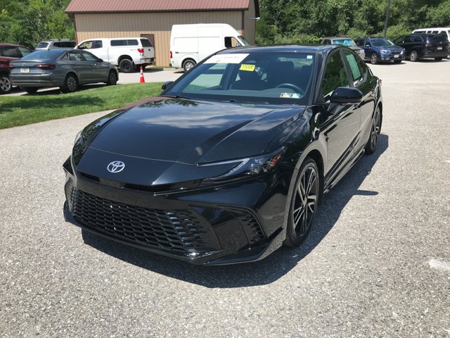 Used 2025 Midnight Black Metallic Toyota XSE image 4