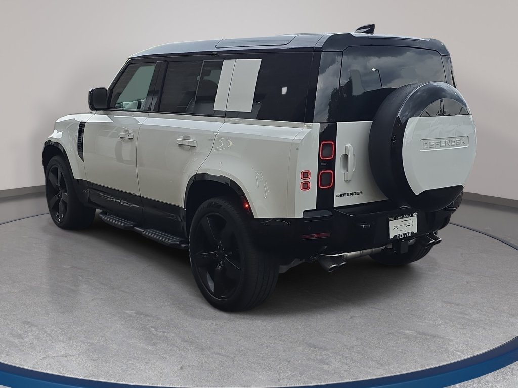 2026 Land Rover Defender V8 - Photo 7