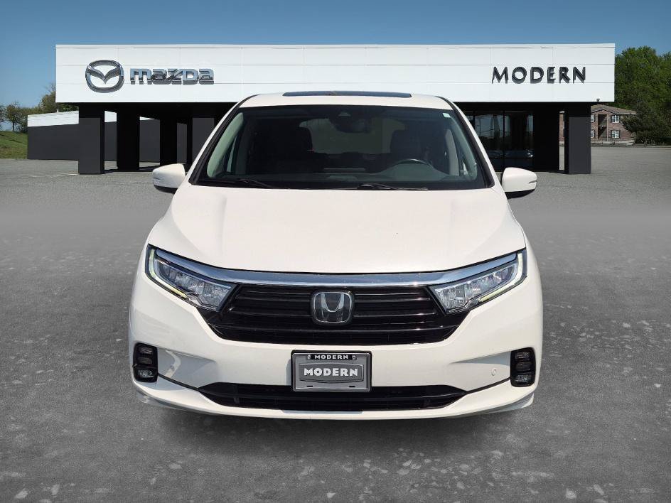 Used 2022 White Honda Touring image 7