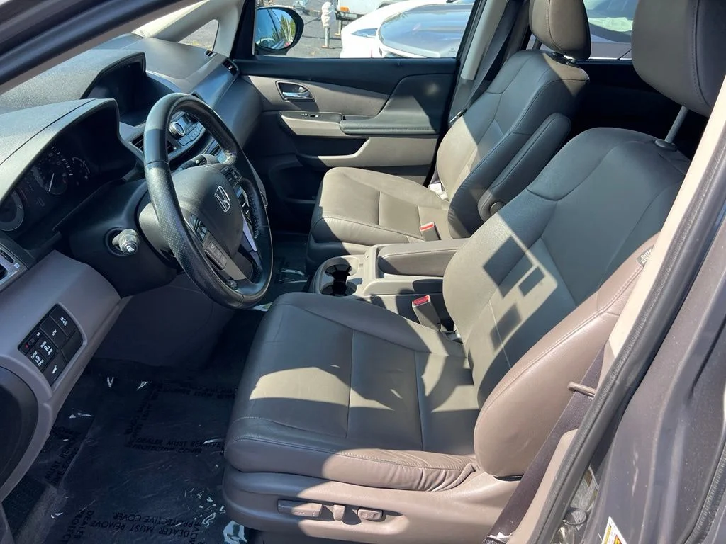 Used 2014 Modern Steel Metallic Honda EX-L image 11