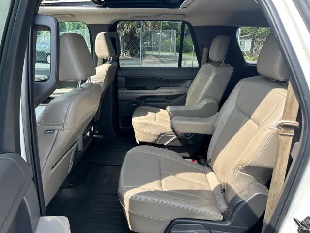 Used 2021 White Ford XLT image 19