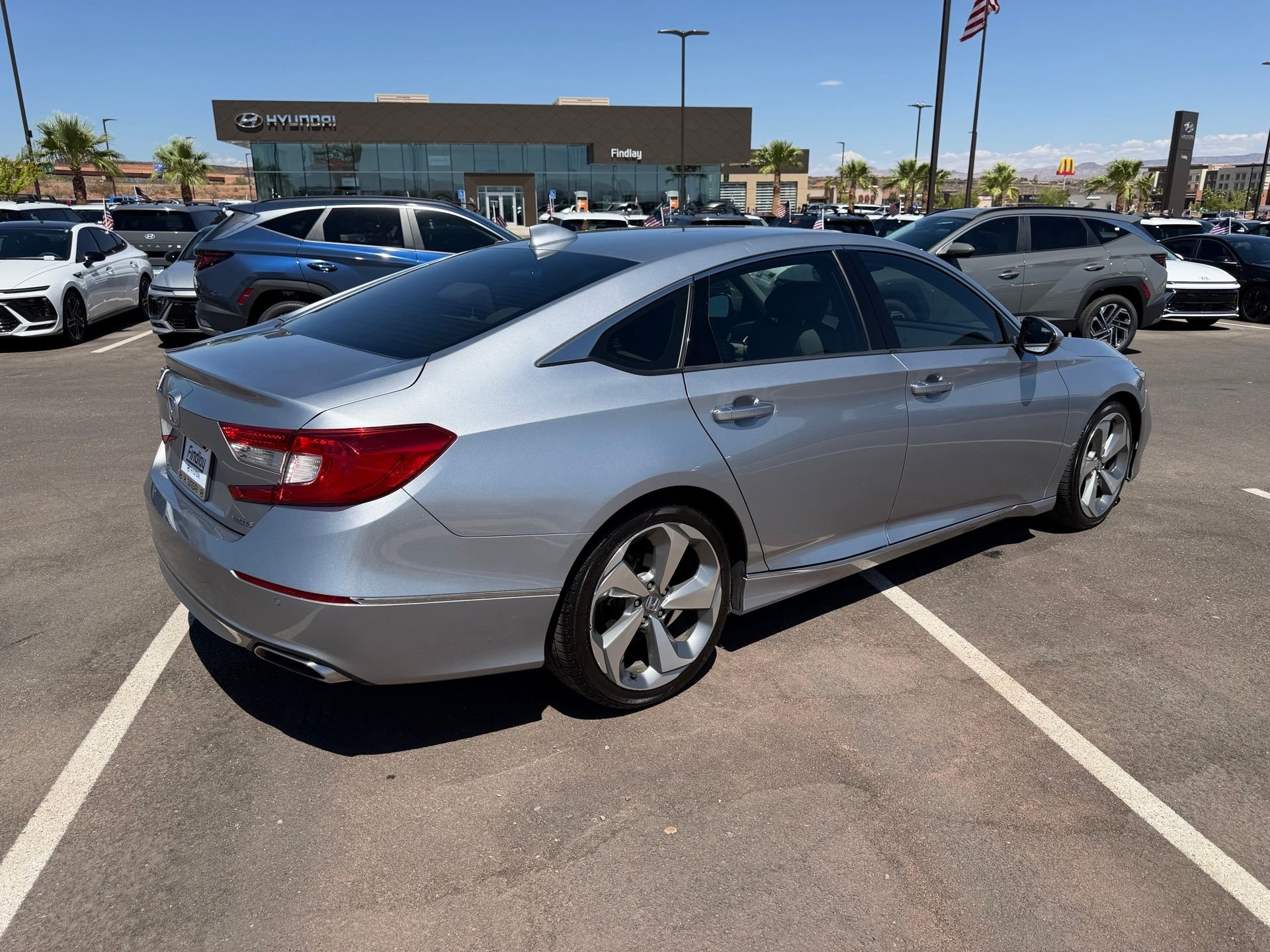 Used 2018 Silver Honda Touring image 6