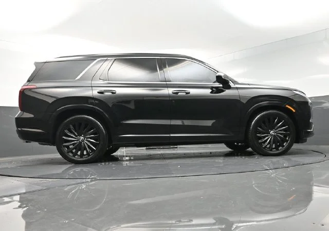 Used 2024 Black Hyundai Calligraphy Night Edition image 42