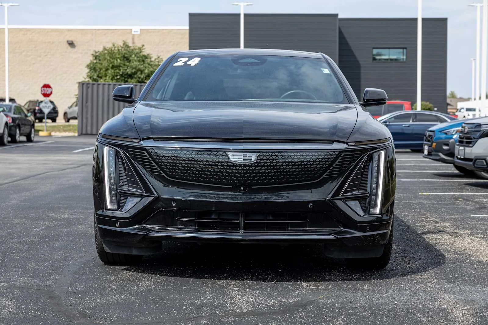 Used 2024 Cadillac LYRIQ Sport 2 with VIN 1GYKPVRL5RZ121673 for sale in Rockford, IL