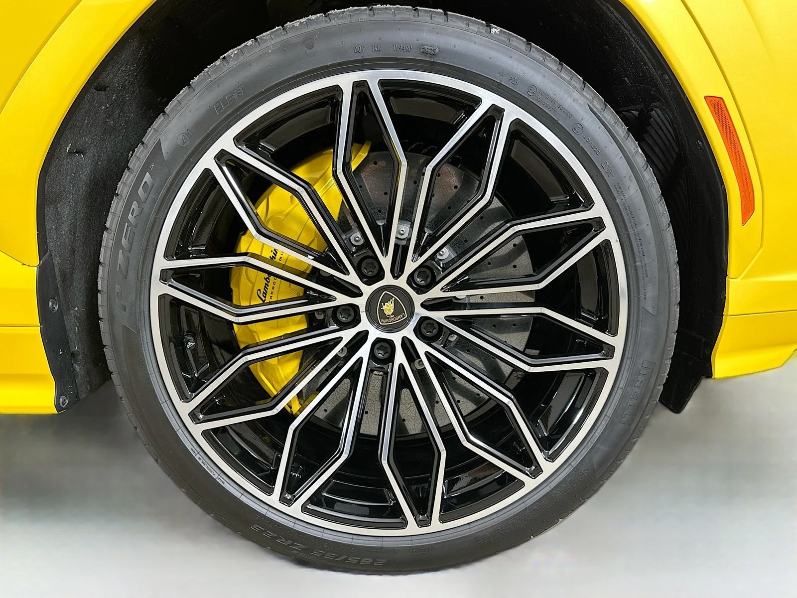 Used 2025 Yellow Lamborghini  image 65