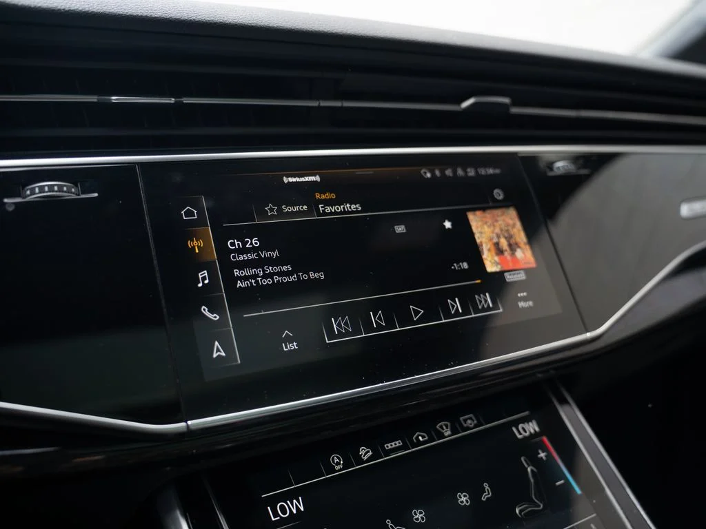 Used 2021 Gray Audi 55 Prestige image 26