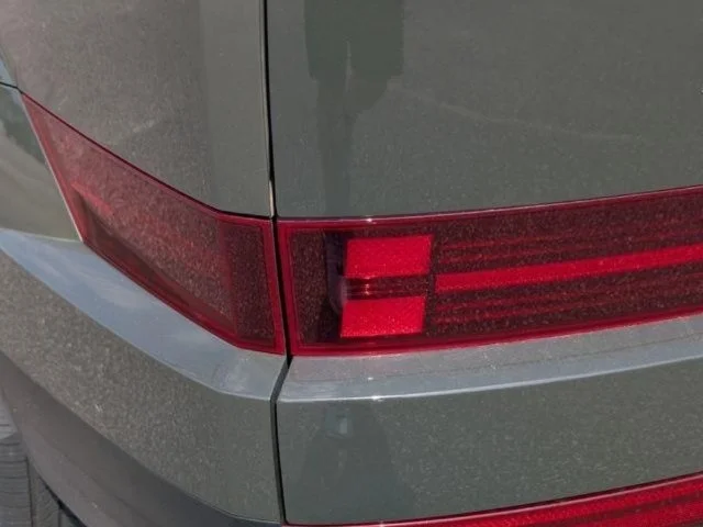 Used 2024 Green Hyundai SEL image 18