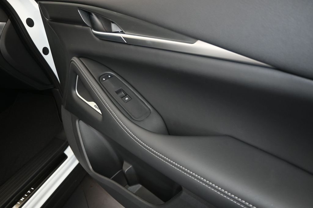 New 2027 RADIANT WHITE INFINITI Sport AWD image 24