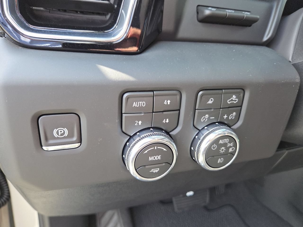 2026 GMC Sierra 1500 Denali - Photo 6