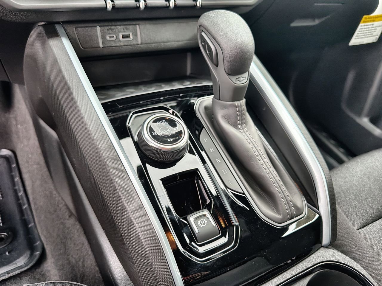 2026 Chevrolet Colorado Trail Boss - Photo 14