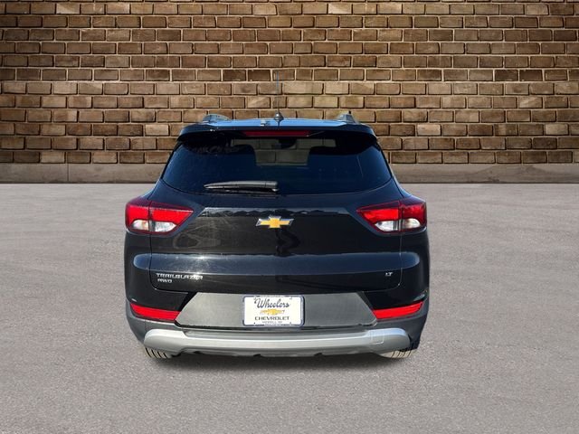 2024 Chevrolet Trailblazer LT photo 3
