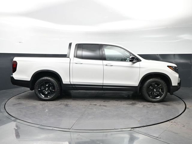 New 2026 Platinum White Pearl Honda Black Edition image 4