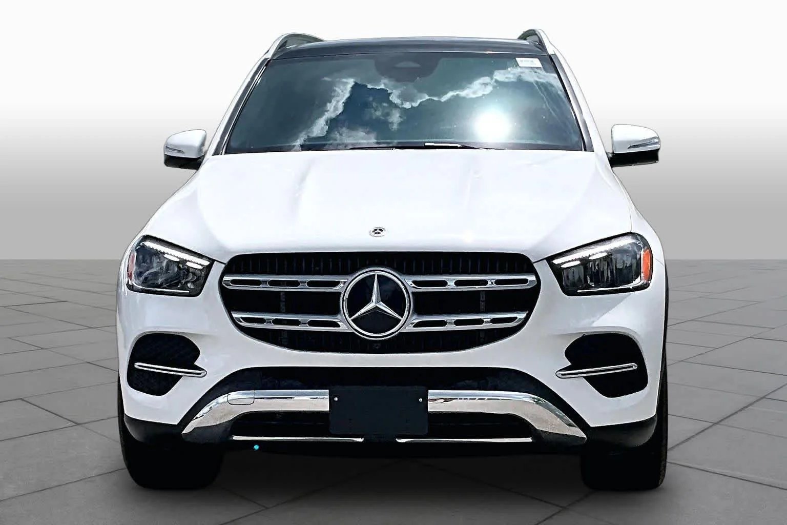 New 2026 Polar White Mercedes-Benz GLE 350 image 3