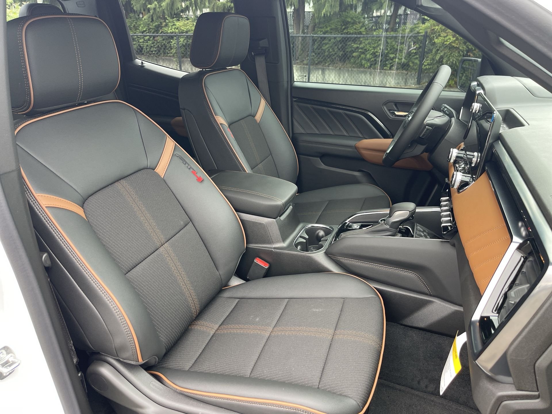 2025 GMC Canyon AT4 - Photo 60