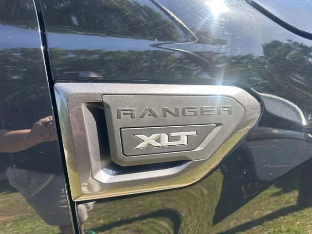 Used 2019 Black Ford XLT image 38
