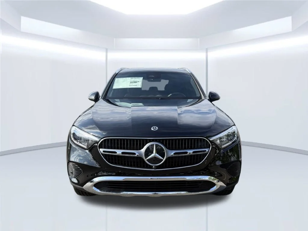 New 2027 Black Mercedes-Benz GLC 300 image 8