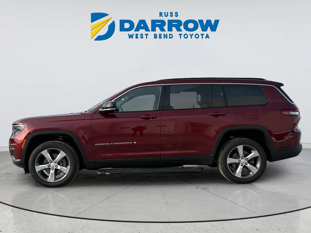 Used 2025 Red Jeep Limited image 2