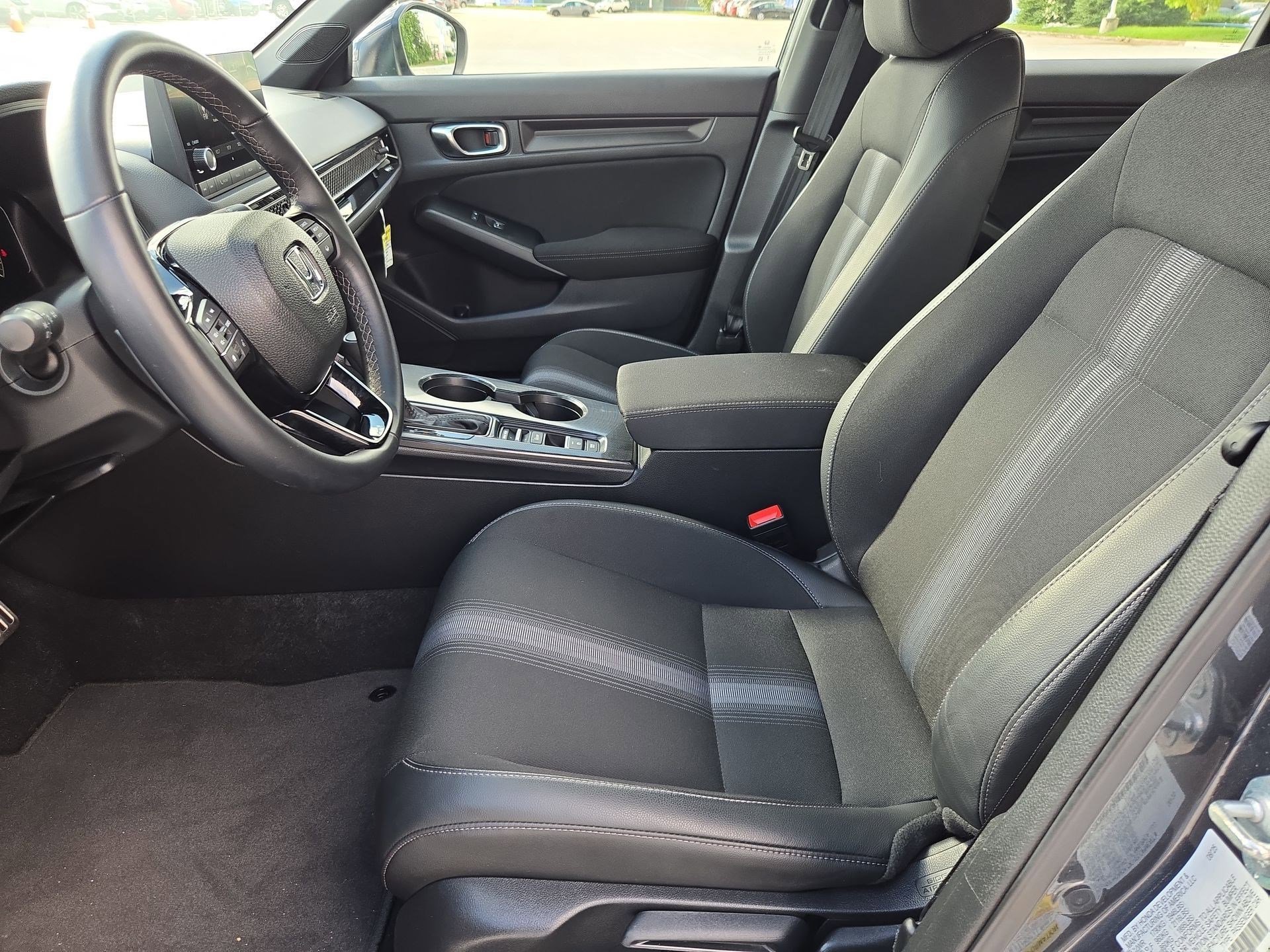 2026 Honda Civic Hatchback Sport - Photo 14