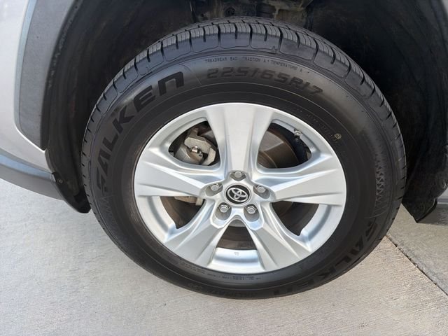 2019 Toyota RAV4 XLE - Photo 32