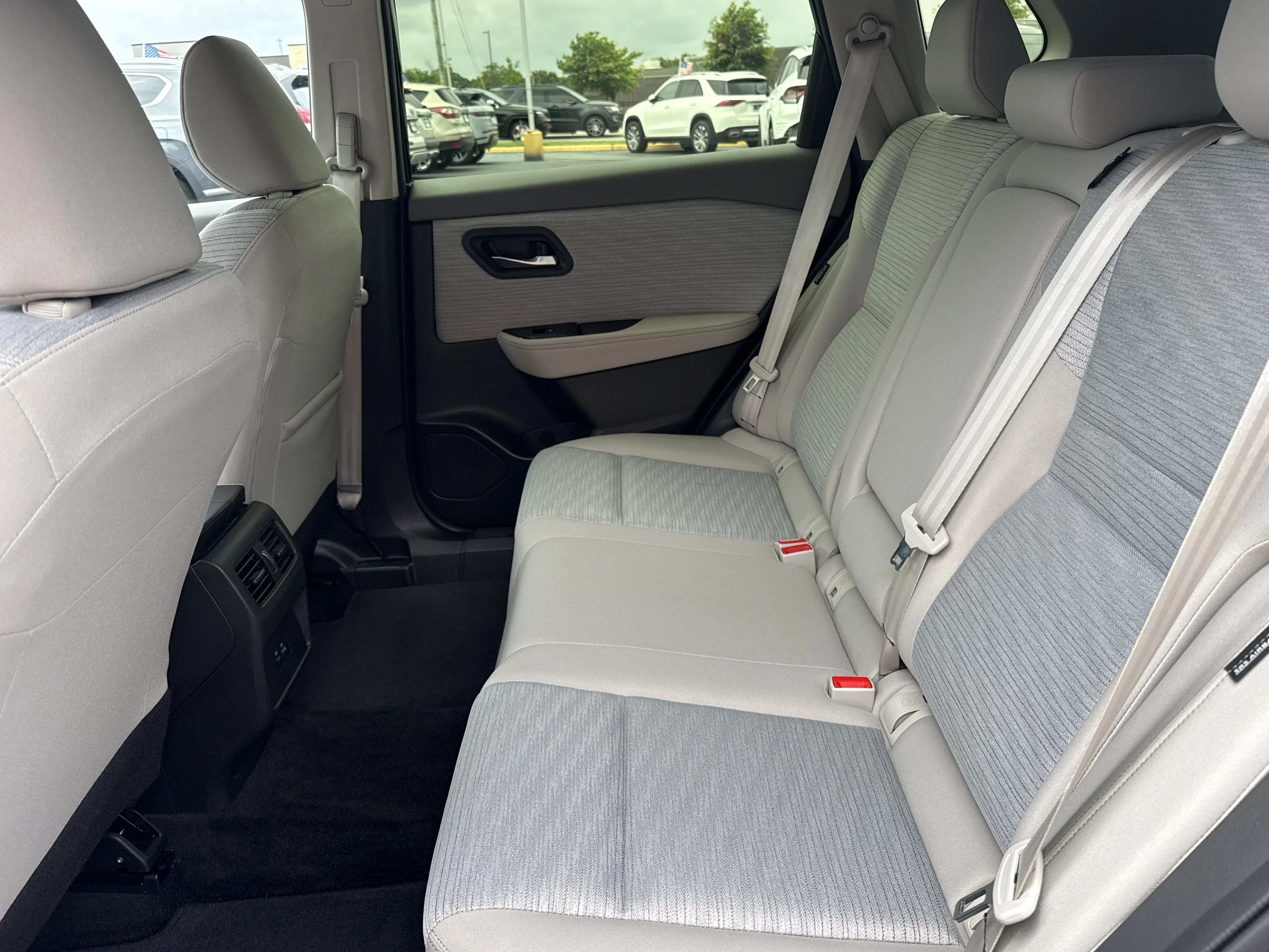 Certified Used 2023 Super Black Nissan SV AWD image 6