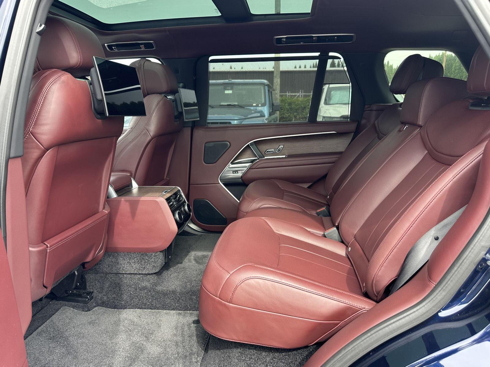 Used 2023 Portofino Blue Metallic Land Rover Autobiography image 23