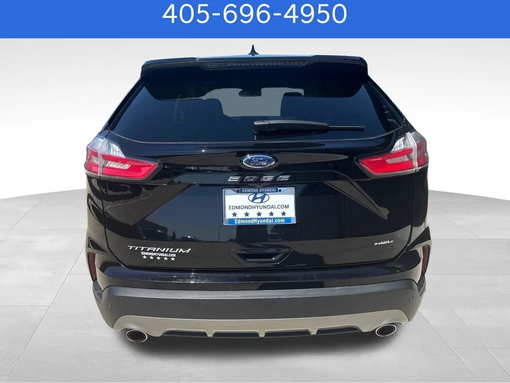 Pre-Owned 2024 Ford Edge Titanium