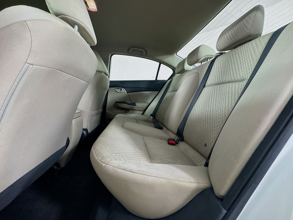 Used 2014 White Orchid Pearl Honda LX image 28