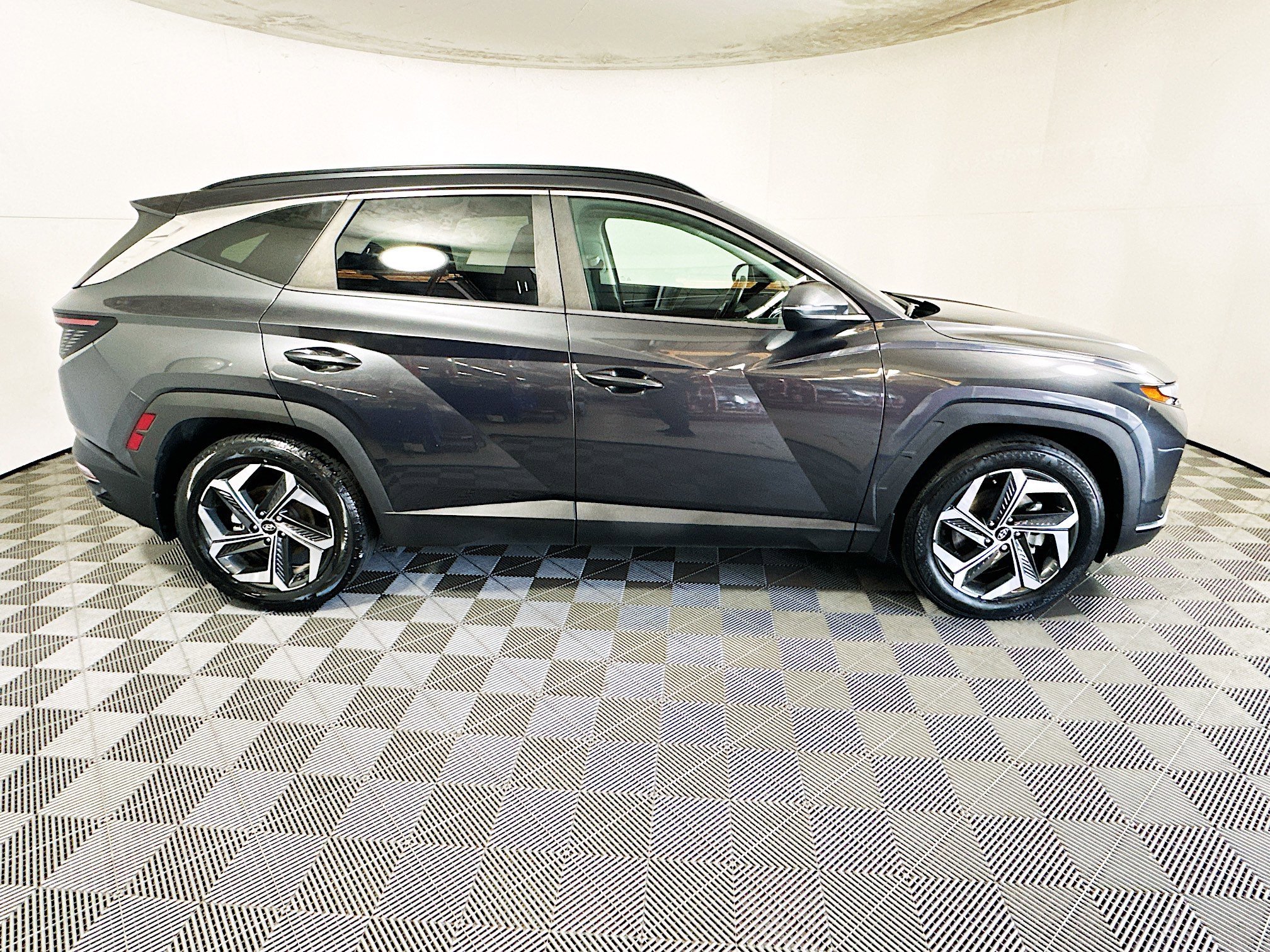 2022 Hyundai Tucson thumbnail 4