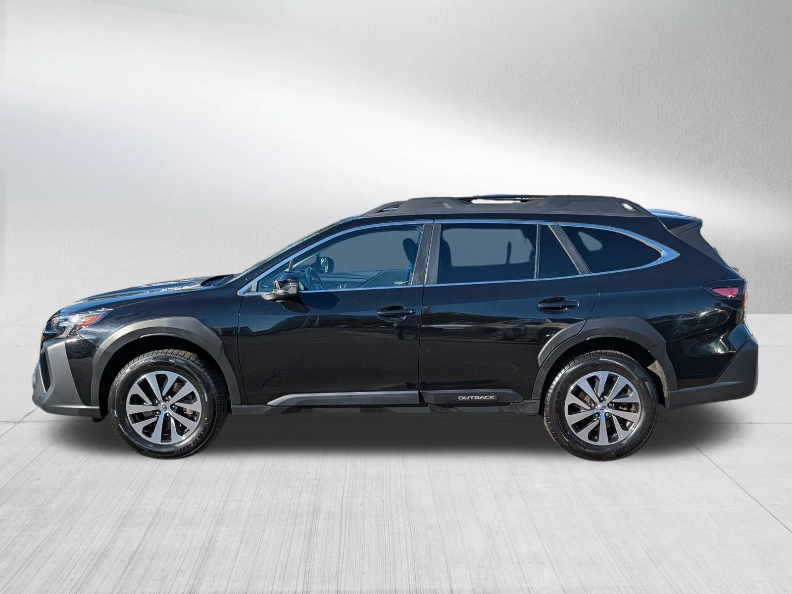 Used 2023 Crystal Black Silica Subaru Premium image 4