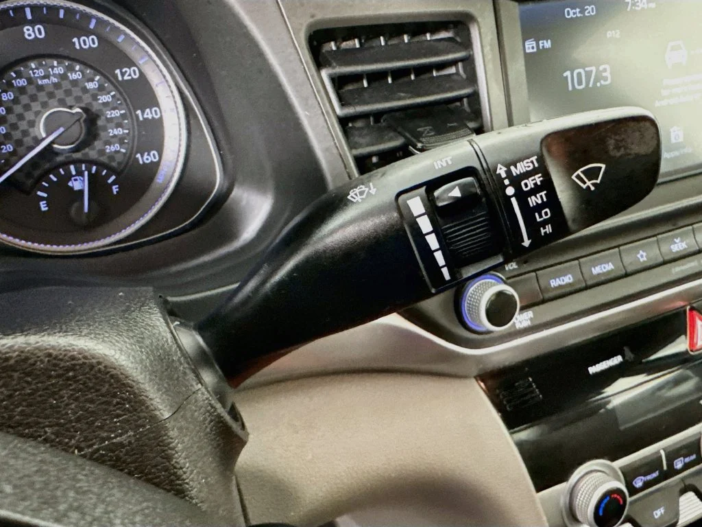 Used 2020 Black Hyundai SEL image 12