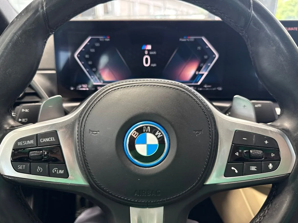 Used 2023 White BMW 330e iPerformance image 21