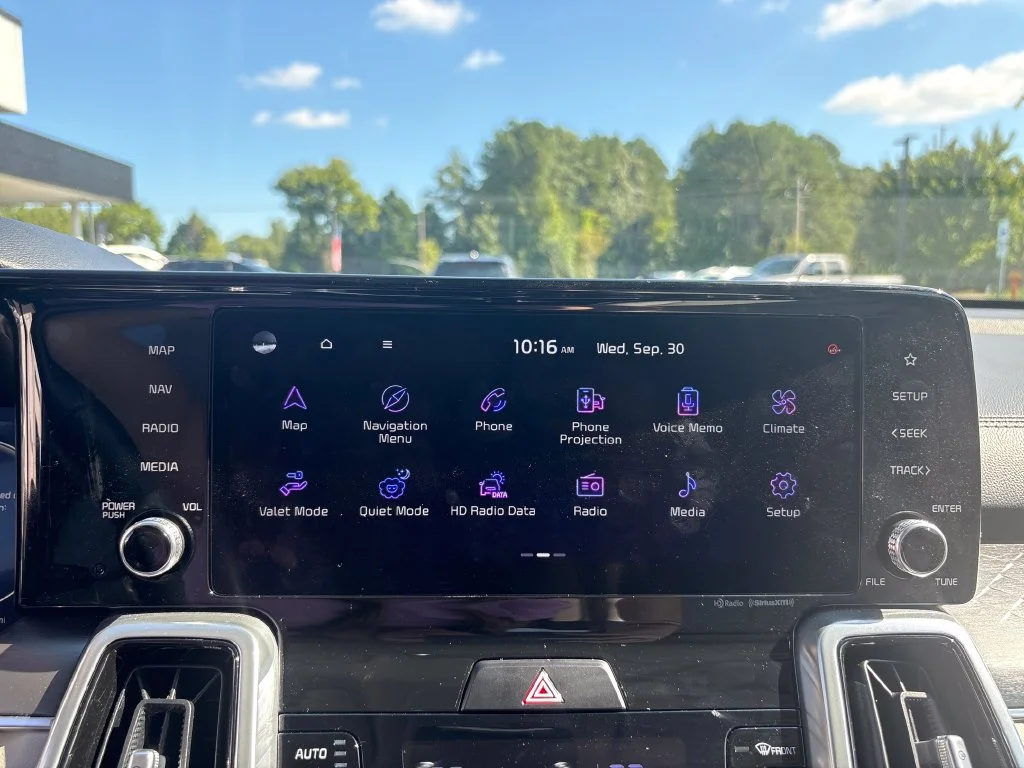 Certified Used 2023 White Kia SX image 23