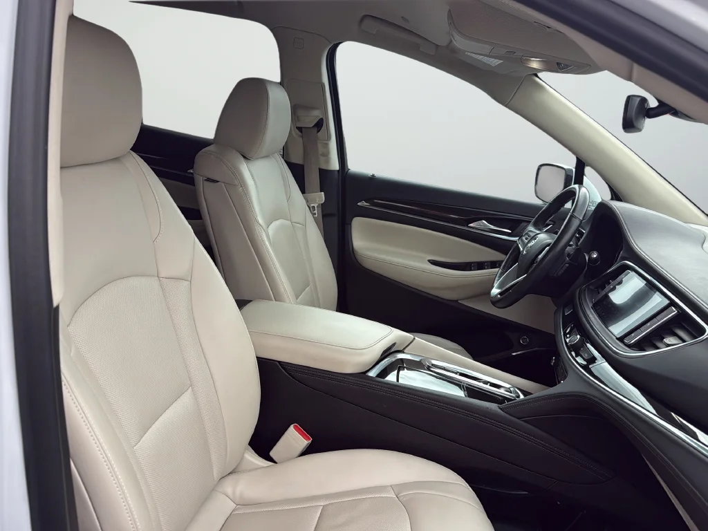 Used 2023 White Buick Essence image 24
