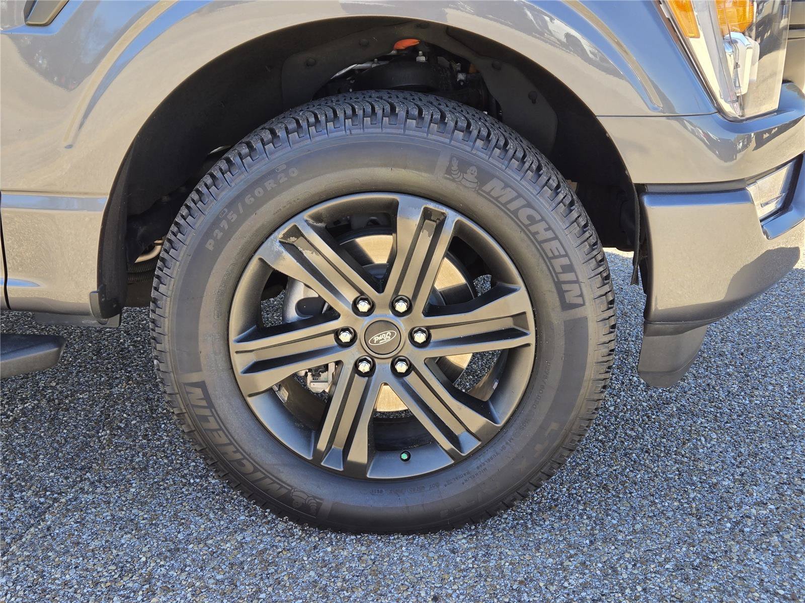Used 2022 Gray Ford XLT image 4